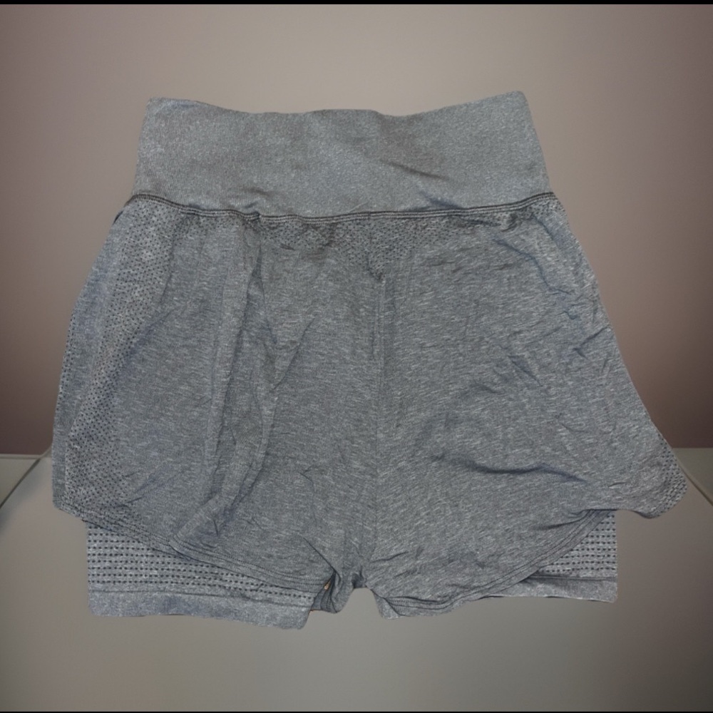 GYMSHARK VITAL 2-IN-1 SHORT Breathable & sweat-wicking Waist-snatching Waistband - Picture 5 of 13